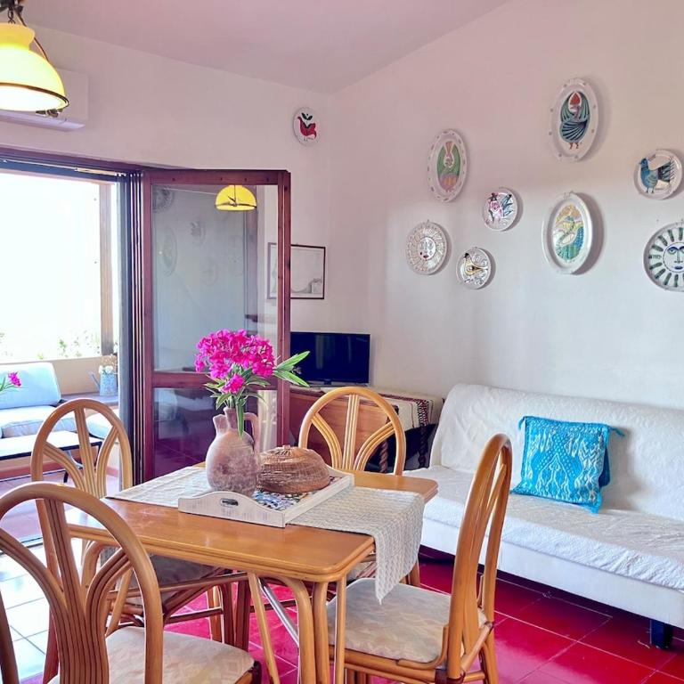 Rosso Lilu' Casa con vista mozzafiato sulla Pelosa - Appartamento con 2 Camere da Letto e Vista Mare - 13