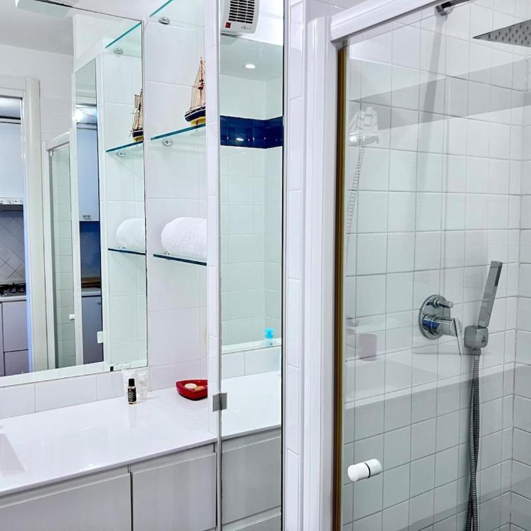 Rosso Lilu' Casa con vista mozzafiato sulla Pelosa - Appartamento con 2 Camere da Letto e Vista Mare - 24