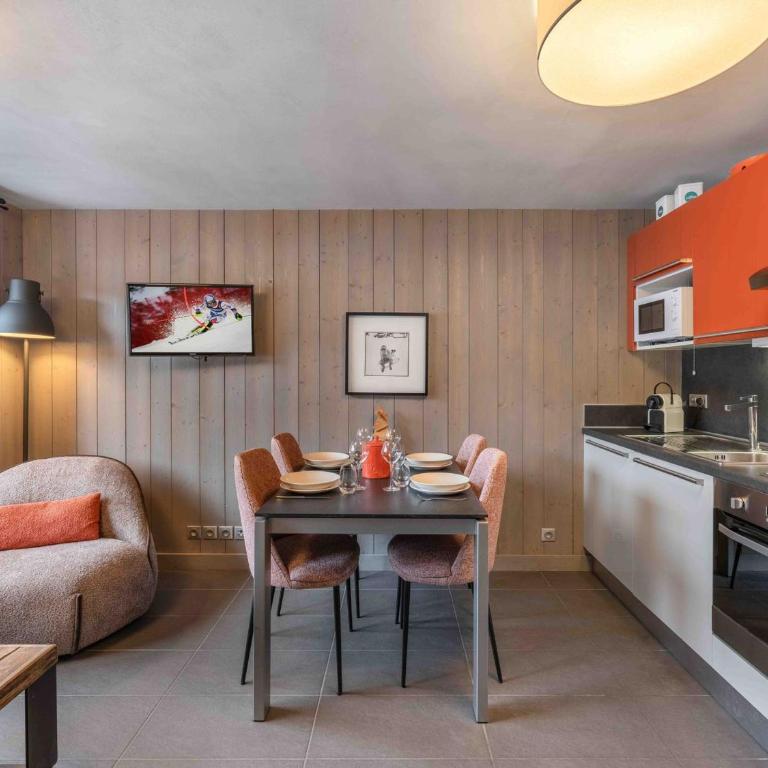 Appartement spacieux contemporain à Courchevel avec parking et wifi - FR-1-563-99 - Apartamento (4 adultos) - 7