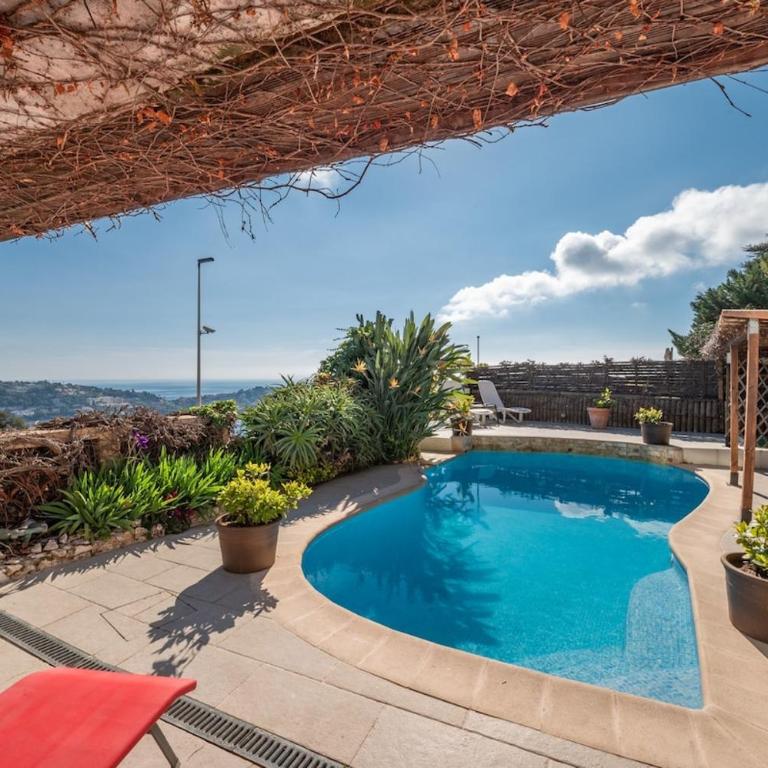 Bas de villa plus piscine Vue époustouflante - Villa 2 Chambres - 6