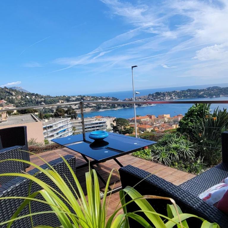 Bas de villa plus piscine Vue époustouflante - Villa 2 Chambres - 2