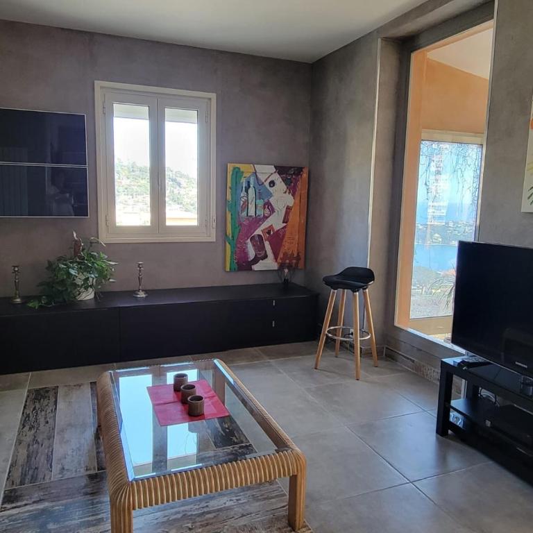 Bas de villa plus piscine Vue époustouflante - Villa 2 Chambres - 44