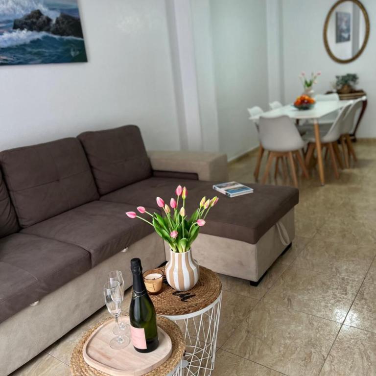 Del Mar - Two-Bedroom Apartment - 2