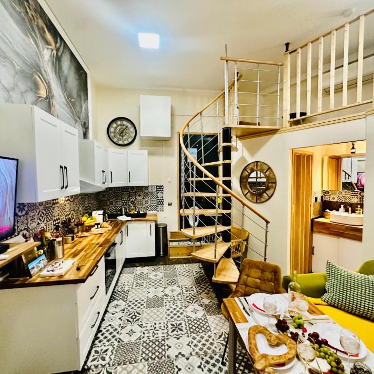 Amber Apartment Nice - Central Highlights and Beach - Appartement 1 Chambre Supérieur - 2