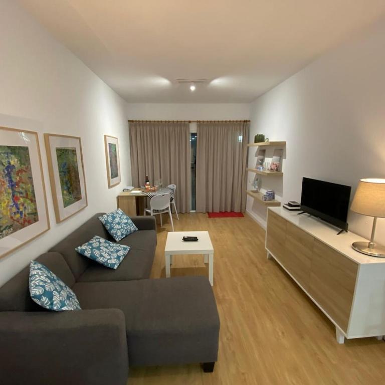 Beachfront Suite Las Canteras - One-Bedroom Apartment - 1