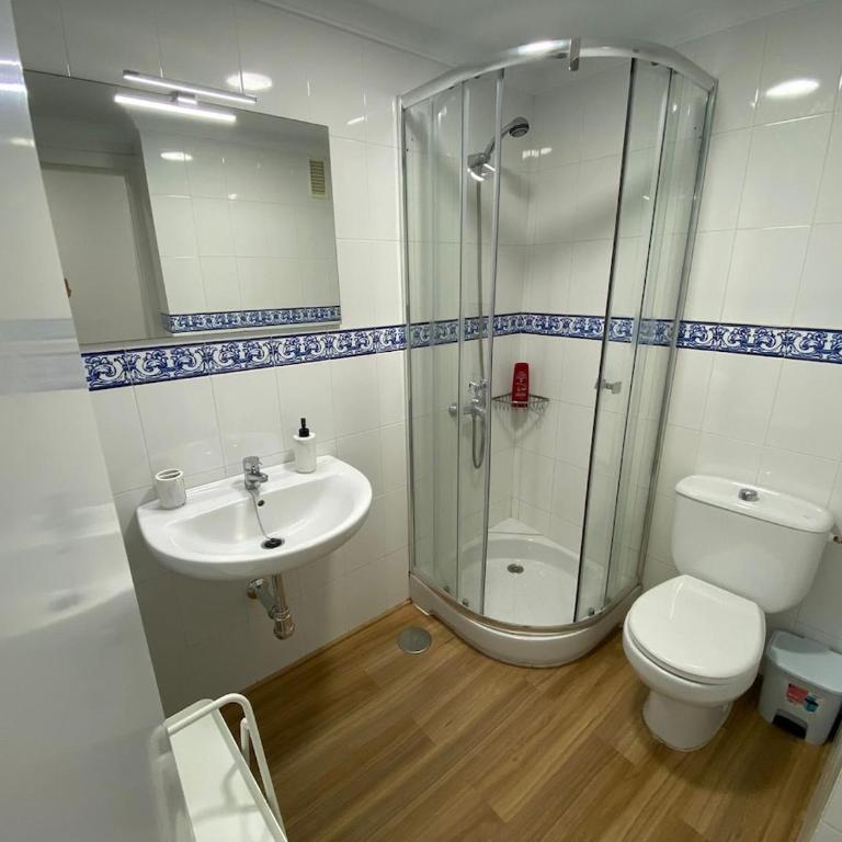 Beachfront Suite Las Canteras - One-Bedroom Apartment - 7