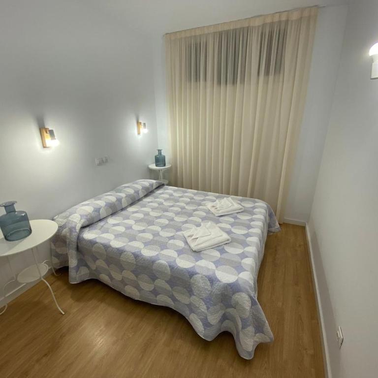 Beachfront Suite Las Canteras - One-Bedroom Apartment - 9