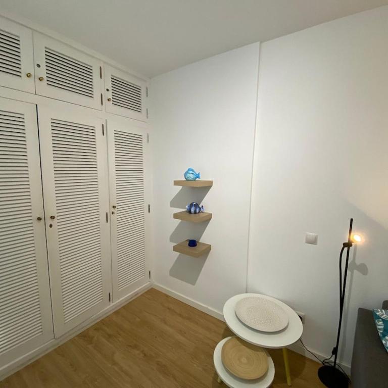 Beachfront Suite Las Canteras - One-Bedroom Apartment - 11