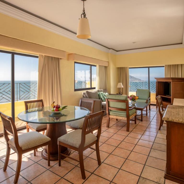 Royal Villas Resort - Two-Bedroom Family Suite Beach Front - 1
