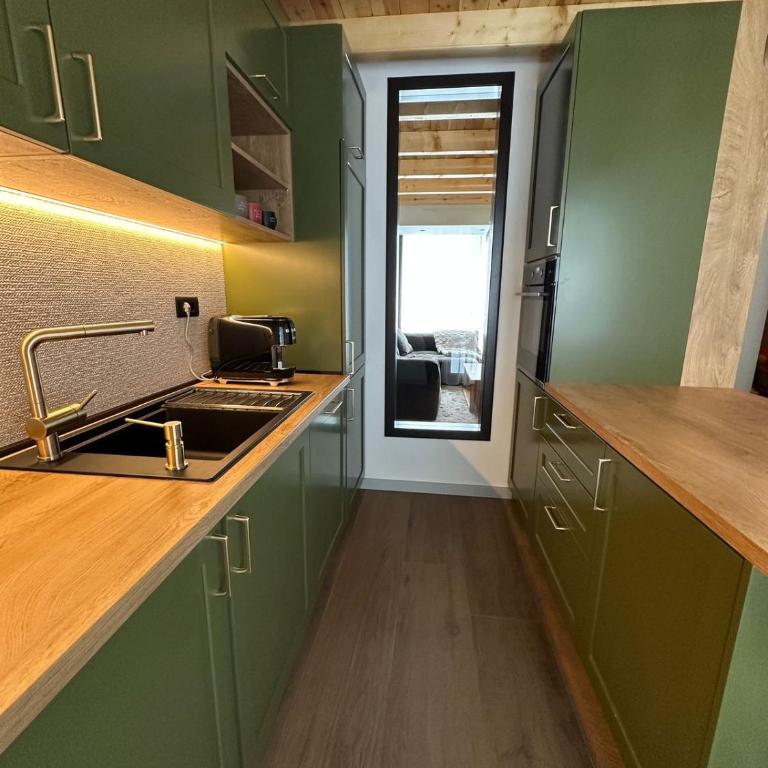 Black Chalet - Two-Bedroom Chalet - 15