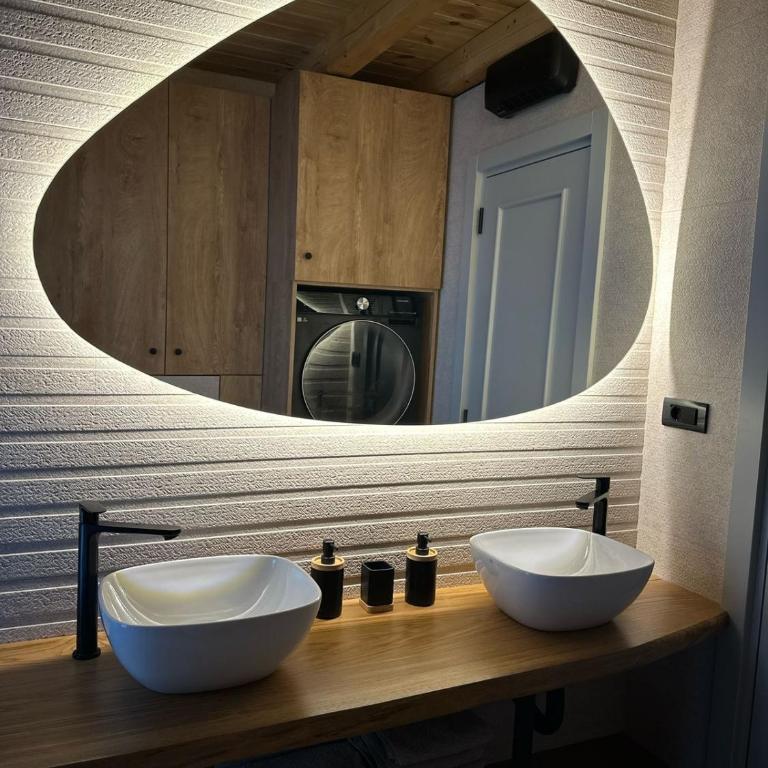 Black Chalet - Two-Bedroom Chalet - 26