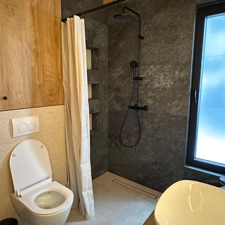 Black Chalet - Two-Bedroom Chalet - 25