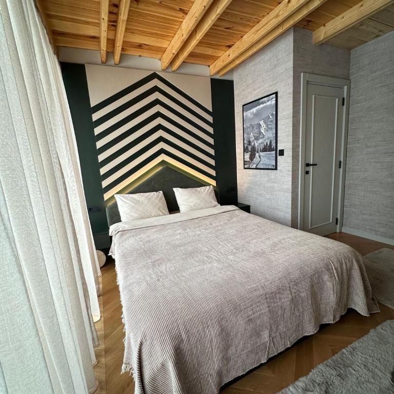 Black Chalet - Two-Bedroom Chalet - 20