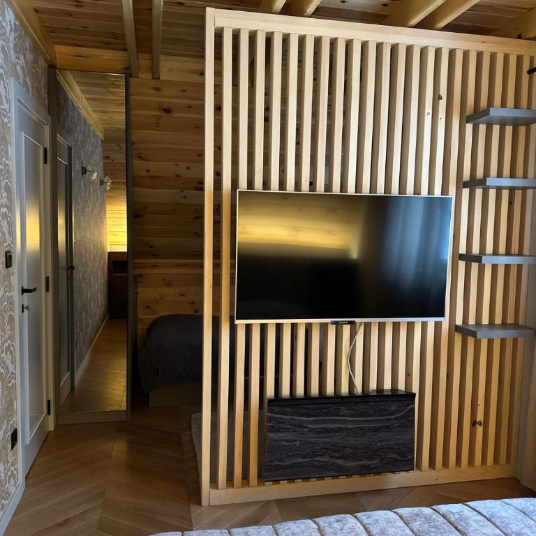 Black Chalet - Two-Bedroom Chalet - 30