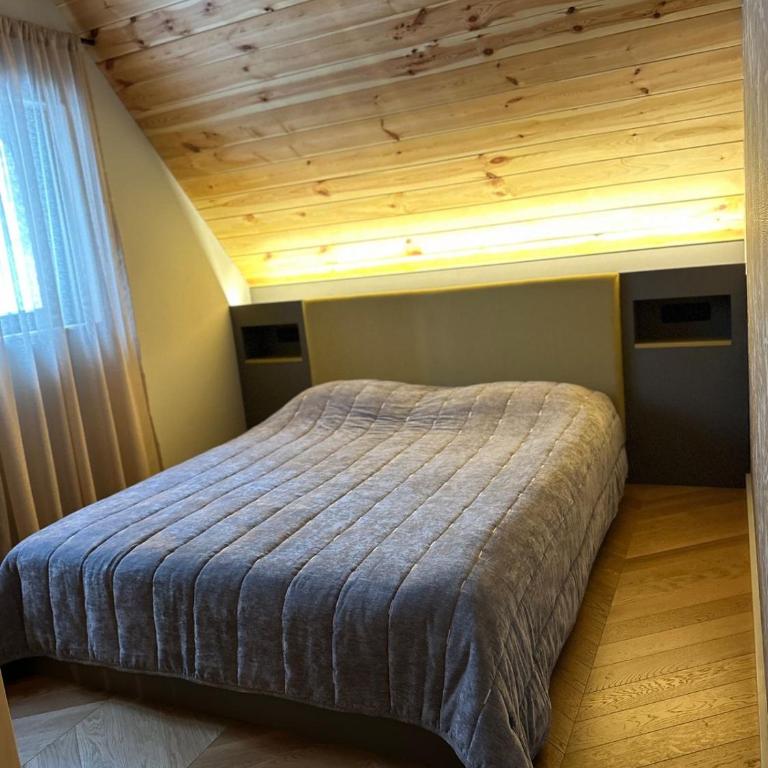 Black Chalet - Two-Bedroom Chalet - 28
