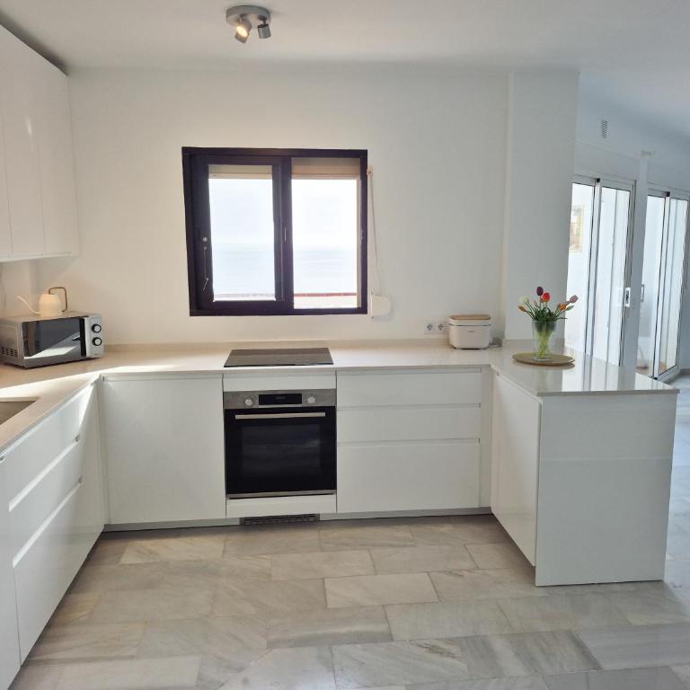 Fantastic Sea Views Sun Lounge - Apartamento de 2 dormitorios - 14