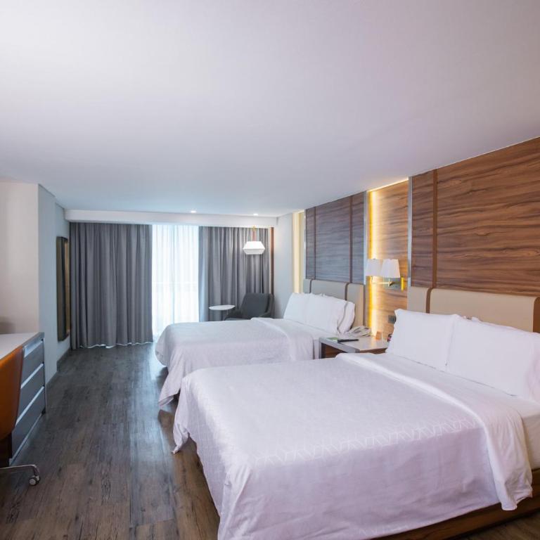 Holiday Inn Mexico Zona Centro by IHG - Standard Room with Two Queen Beds - 2