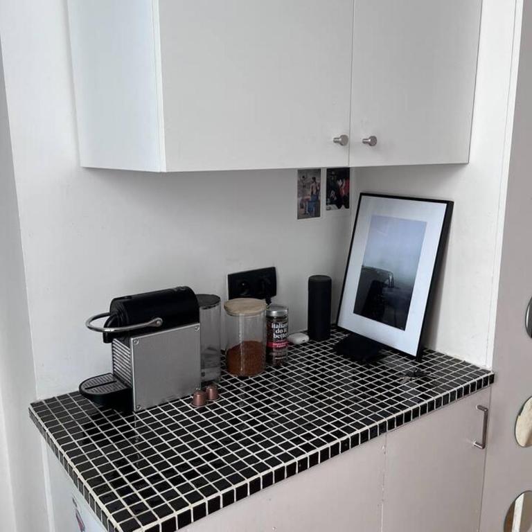 Studio cosy, canal Saint-Martin - Appartement 1 Chambre - 4