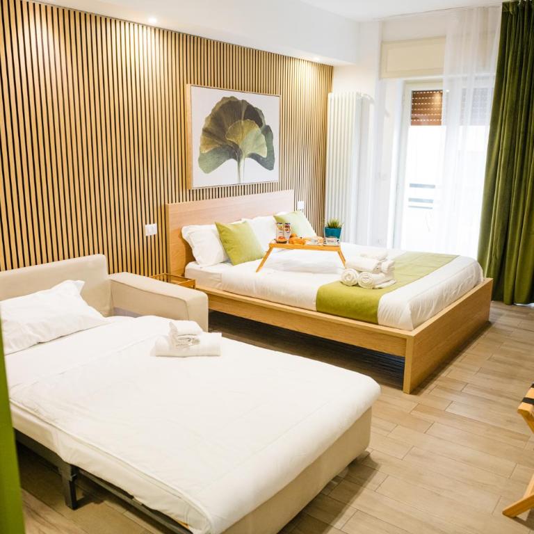 Studio19 - Double Room with Balcony - 10