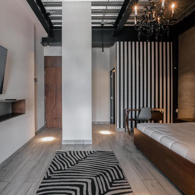 The Striped Loft Modern Elegance in a centric location - One-Bedroom Apartment - 3