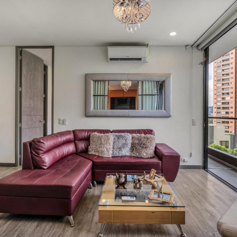 2 bed 2 baths with pool and gym in poblado - Apartamento de 2 dormitorios - 1
