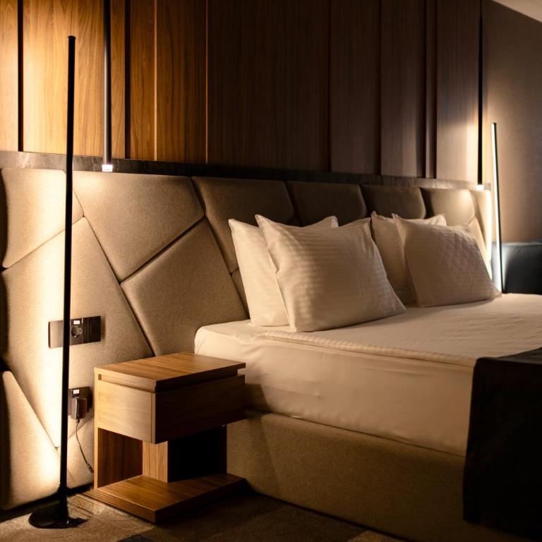 Lumière Hotel - Junior Suite - 2