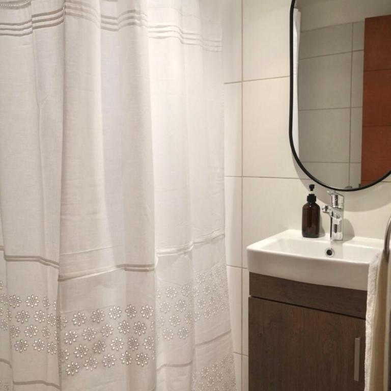 Terraza, Jardín y Diseño a pasos del Costanera Center - Apartamento de 2 dormitorios con balcón y terraza - 18