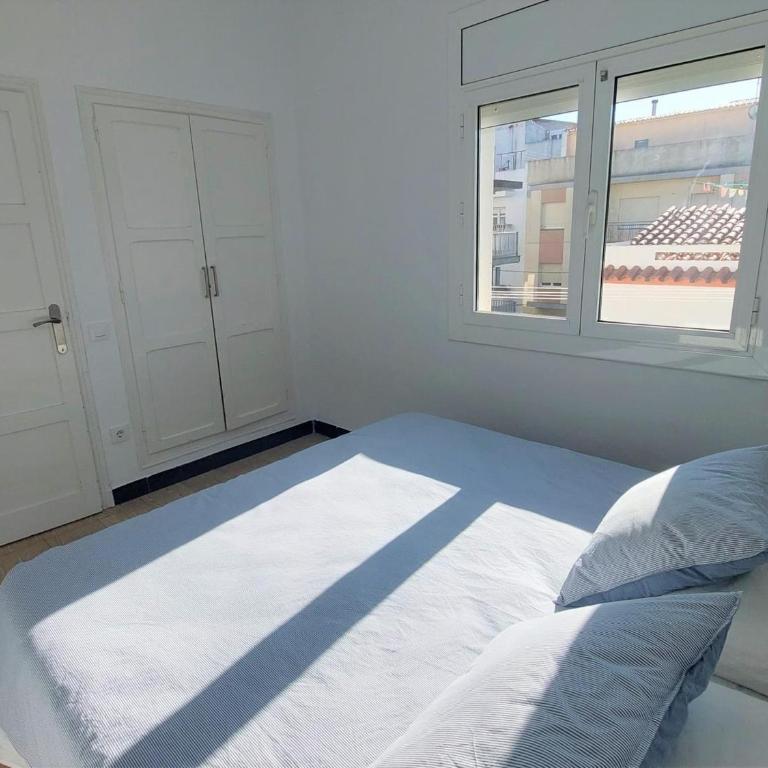 Apartamento cómodo en Llançà, cerca de playas y tiendas, Wifi incluido - ES-170-94 - Apartamento - 6