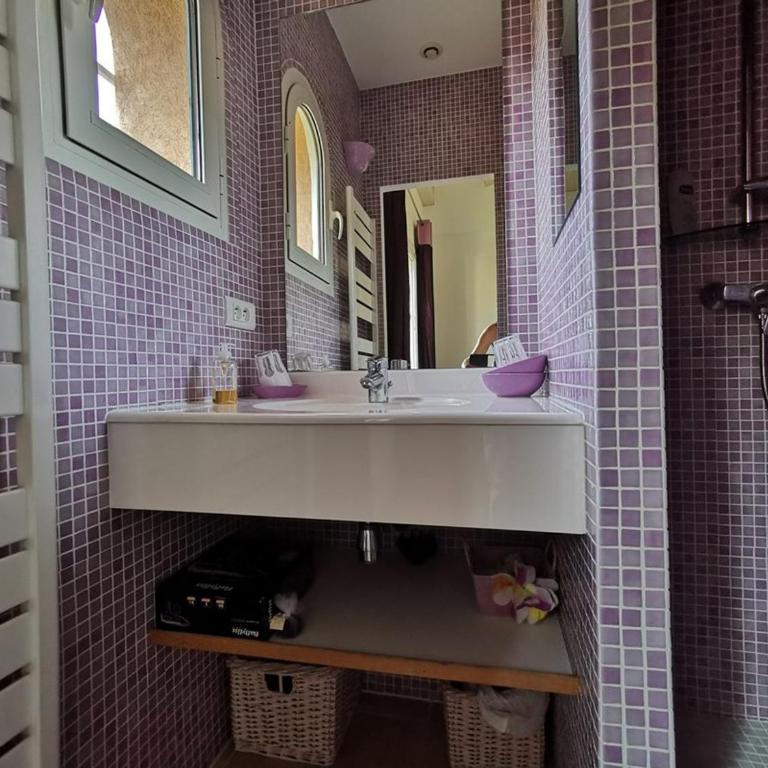 Le Lavandou : Villa 4 chambres, piscine privée et climatisation - FR-1-803-76 - Villa - 10