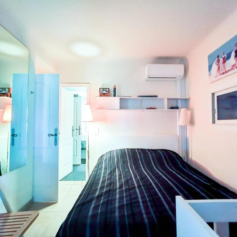 Le Lavandou : Villa 4 chambres, piscine privée et climatisation - FR-1-803-76 - Villa - 13