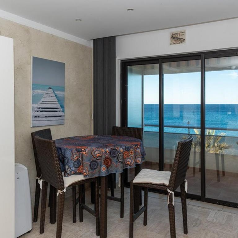 Beau T2 au Lavandou face à la mer, 4 personnes - FR-1-803-80 - Appartement - 3