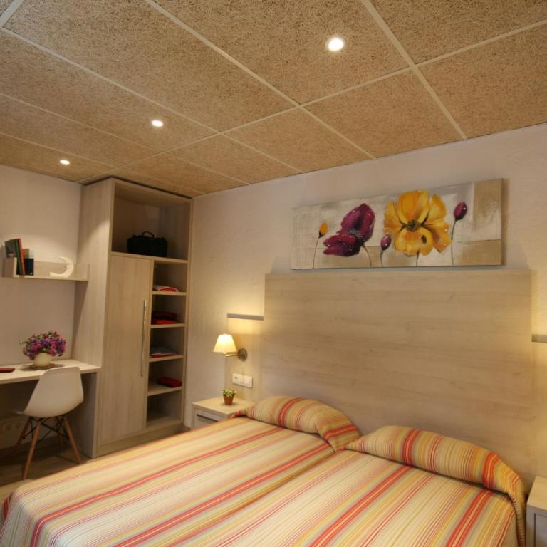Ciudad De Vacaciones Cala Montjoi - Habitación Cuádruple Deluxe - 4