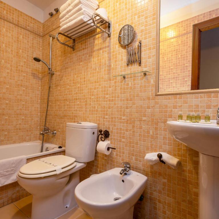Casa Palacio Luna - Apartamento de 3 dormitorios (5 adultos) - 28