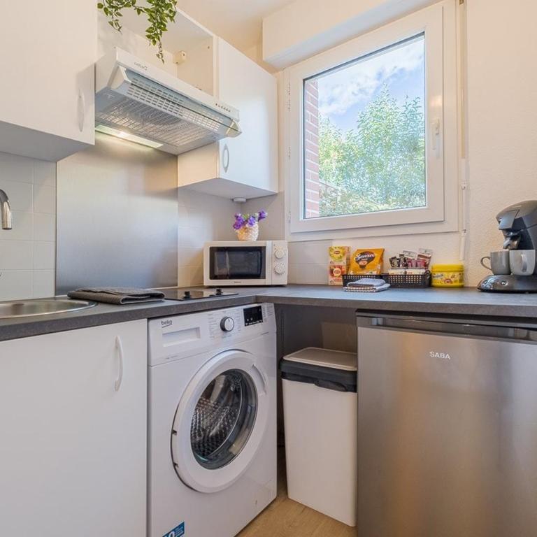 Les Muses - avec entrée autonome, clim neuve, jardin, parking privé & sa piscine ! - - Apartment - 11