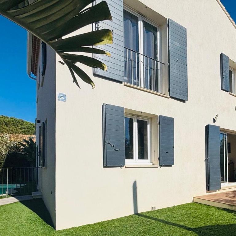 Maison moderne avec piscine - Maison 4 Chambres - 1