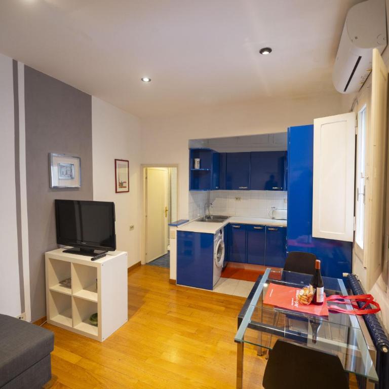 Cozy 2BR Apartment near Piazza Navona - Appartamento - 9