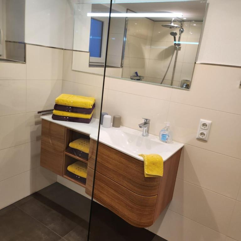 Ferienwohnung Panoramablick - Apartment mit 1 Schlafzimmer und Terrasse - 12