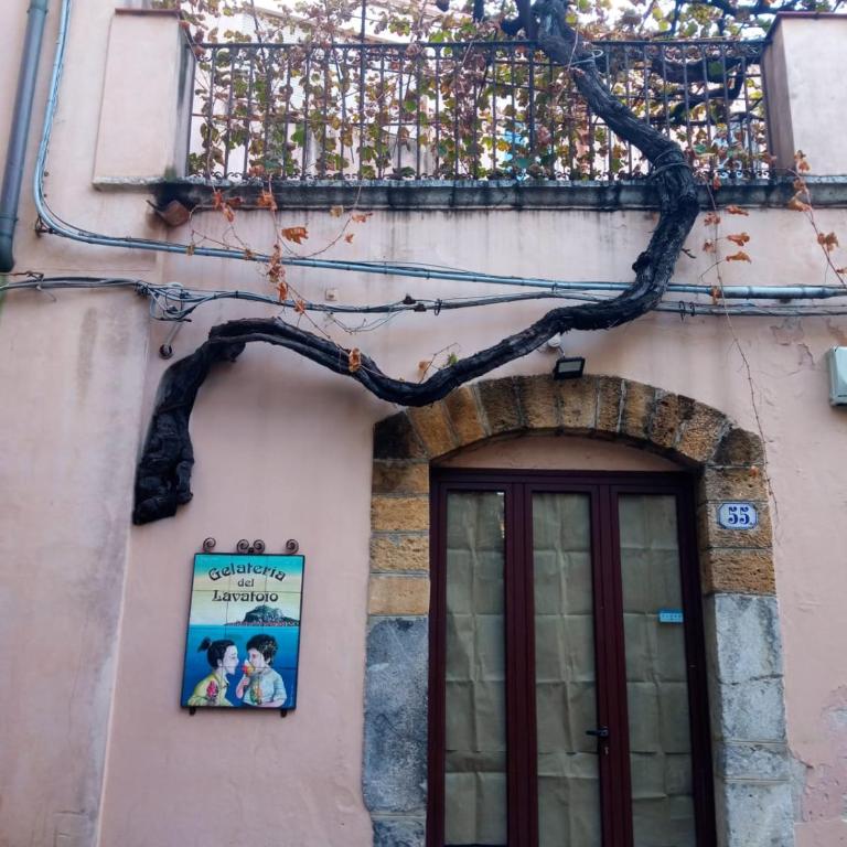 La Casa di Dory - Steps from the sea & Medieval Wash House - One-Bedroom House - 1