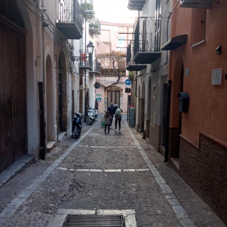 La Casa di Dory - Steps from the sea & Medieval Wash House - One-Bedroom House - 5
