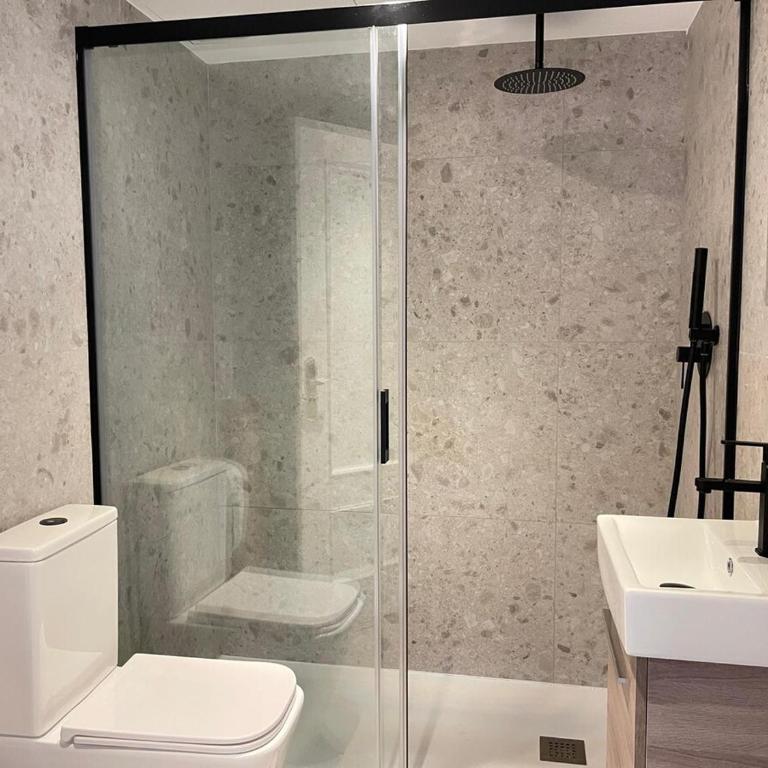 Beautiful 3-Bedroom Apartment in Marbella - Apartamento de 3 dormitorios - 11