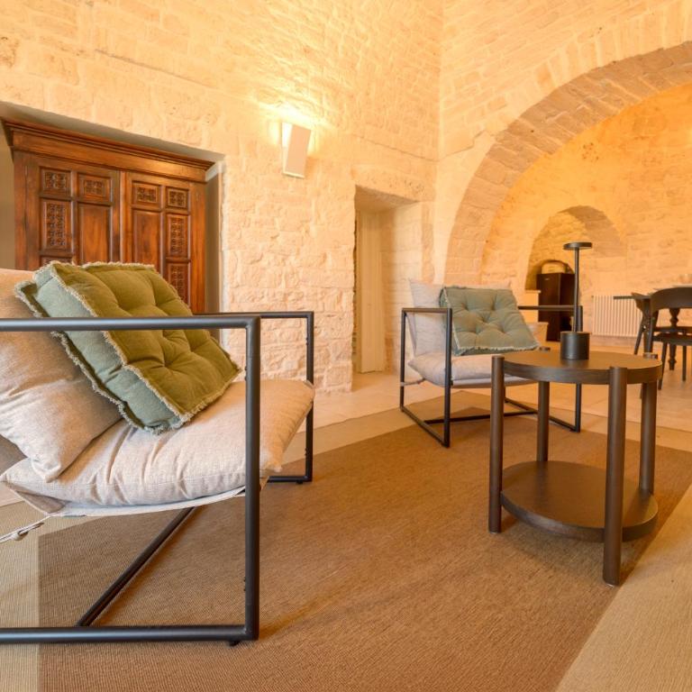 Trulli Nigri Holidays with private swimming pool - Two-Bedroom House - 33