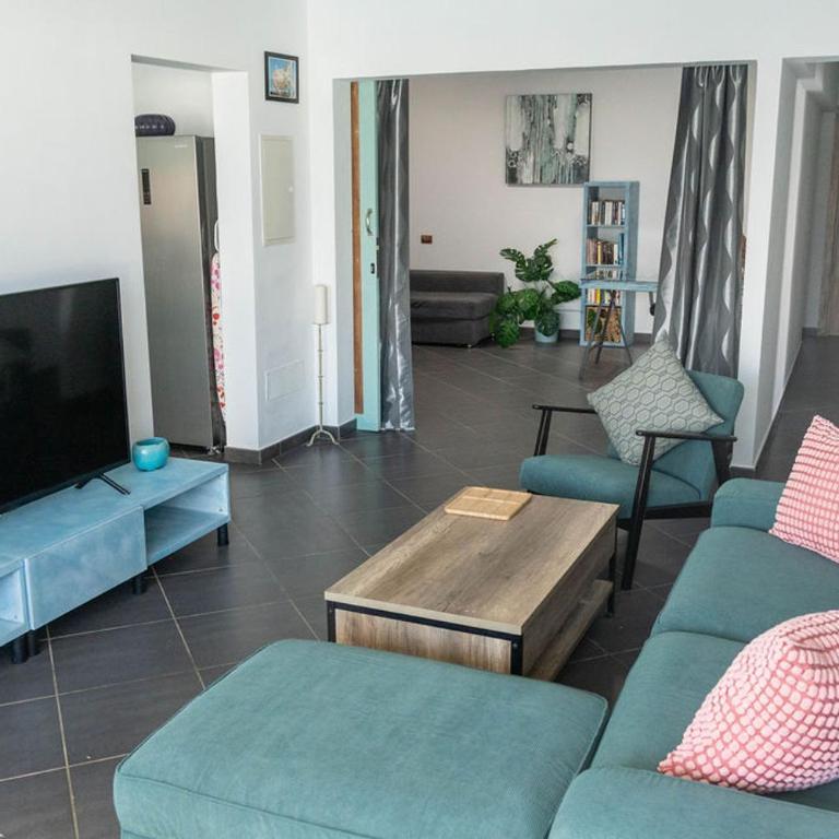Villa Perla Blanca - Three-Bedroom Apartment - 17