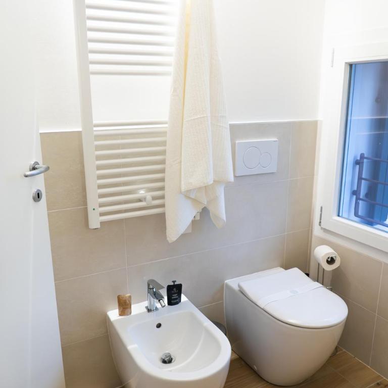Treviso Suites by Host in Italy - Appartement 3 Chambres Deluxe - 2