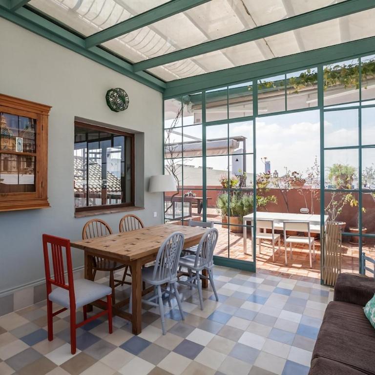 PENTHOUSE IN RESTORED c19TH HOME - Penthouse Apartment - 34
