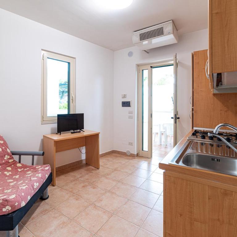 Villaggio Turistico Le Diomedee - Appartamento con 2 Camere da Letto - 3
