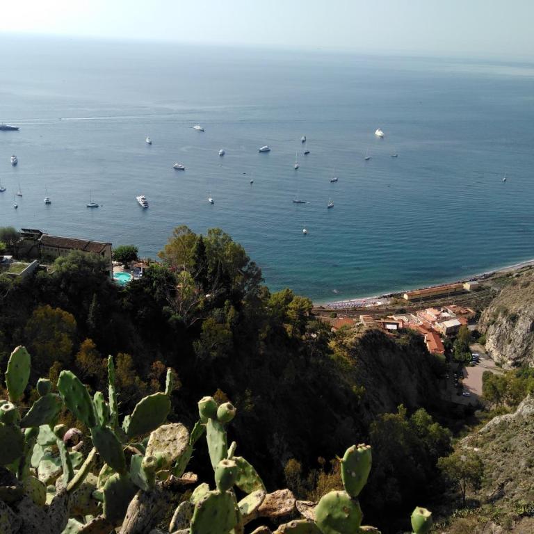 CASA CORALLO Giardini Naxos - Two-Bedroom Apartment with Balcony - 40