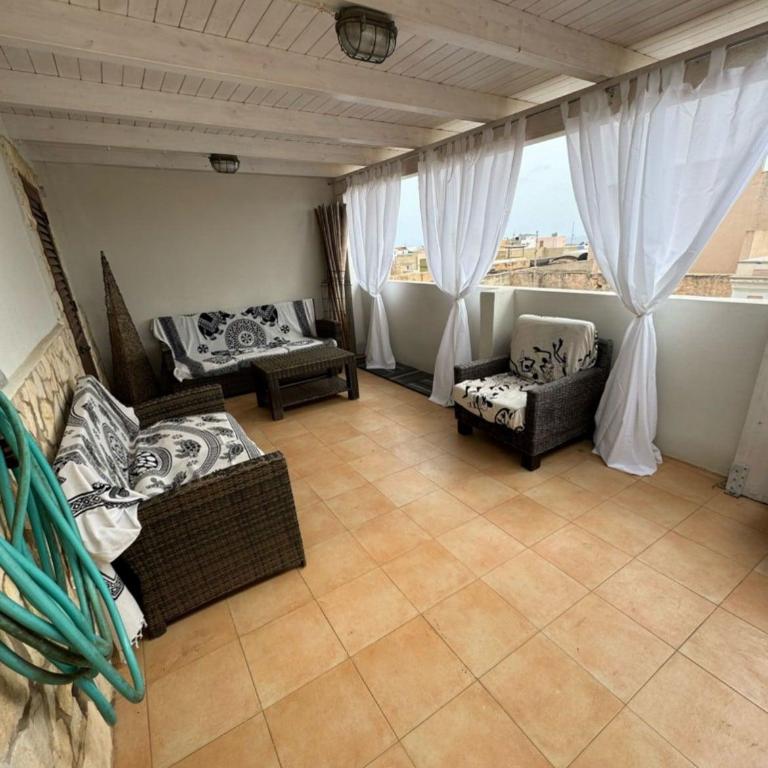 Casa Caligola - attico centrale - Appartamento con 2 Camere da Letto - 17