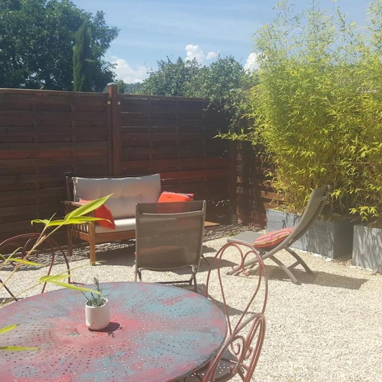 GREOUX LES BAINS - Le Gecko - Maisonnette avec terrasse de 30 m2 et parking privé - Apartamento de 1 dormitorio - 9