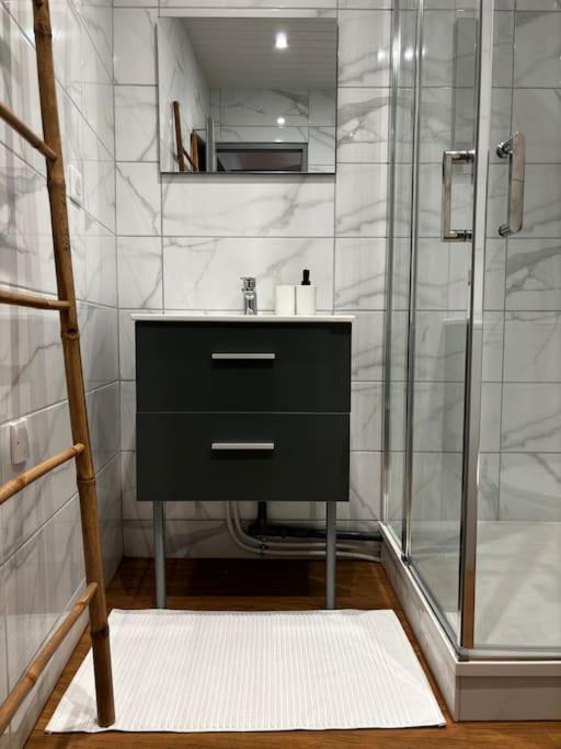 LE FONTAINE aux portes du village avec parking - Appartement 1 Chambre - 8