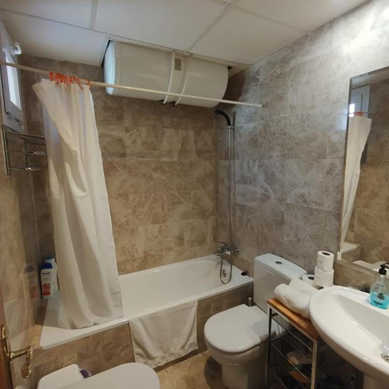 MIRAMAR Dúplex - Apartamento de 3 dormitorios con vistas a las montañas - 8
